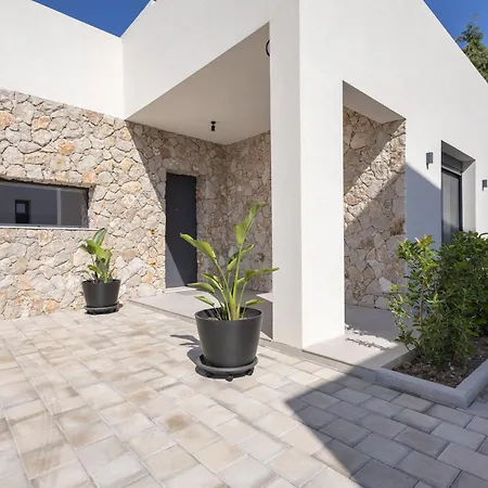 Noera Villa Kremastí
