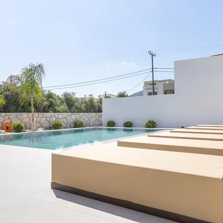 Noera Villa *